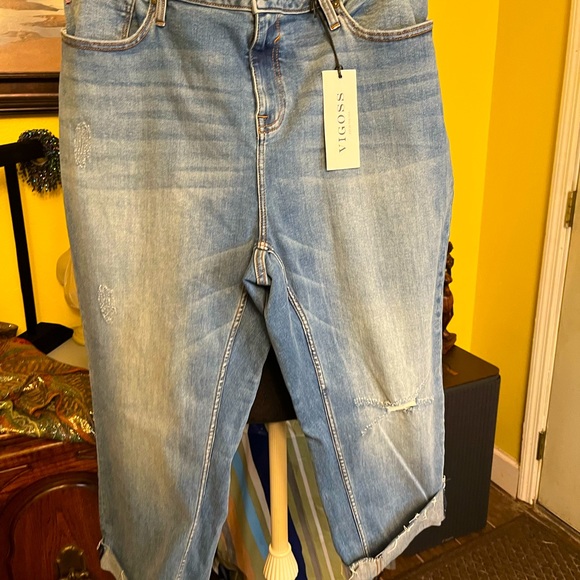 Jeans - Picture 2 of 7